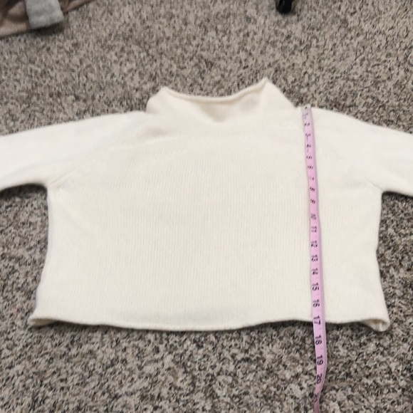 MJ Watson Cashmere Cropped Sweater Size Large Cream Funnel Neck Pullover - Picture 10 of 11
